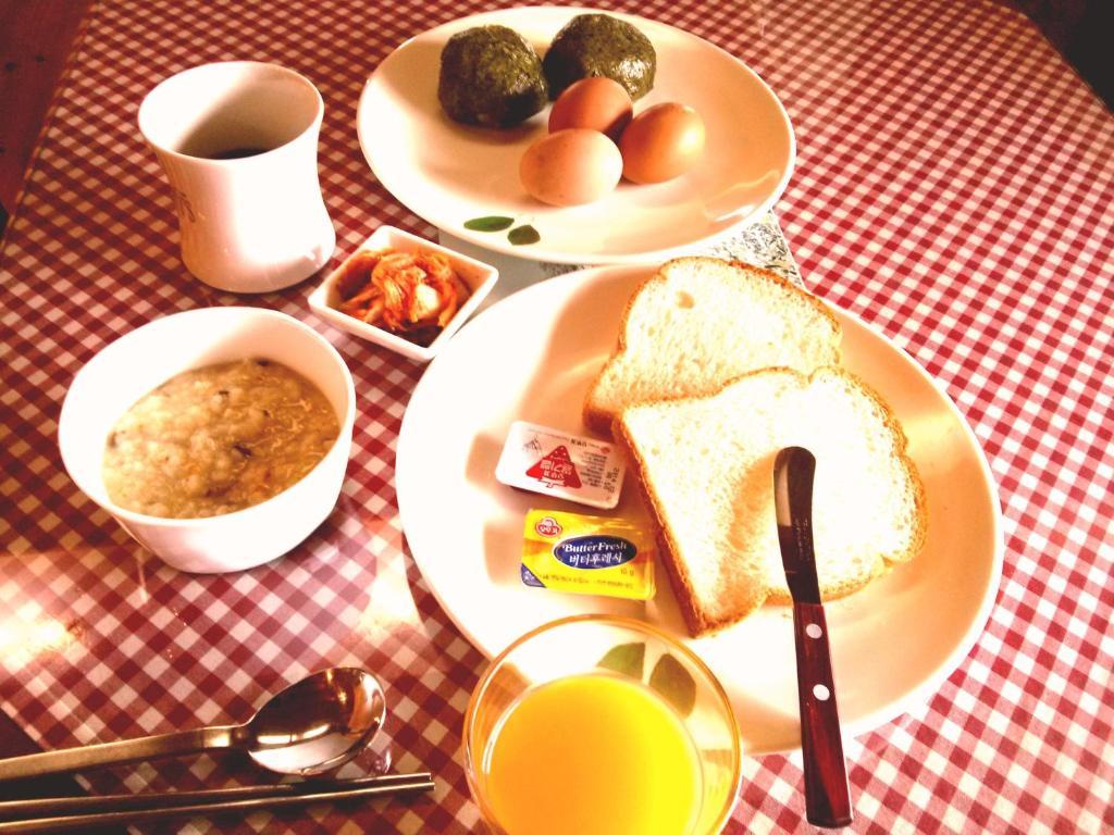 Breakfast At Tiffany'S Pension مدينة سيوجويبو الغرفة الصورة